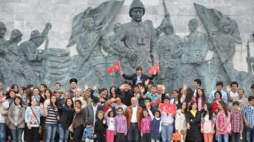 Başkan Akg&uuml;n&rsquo;e Sivaslılardan teşekk&uuml;r