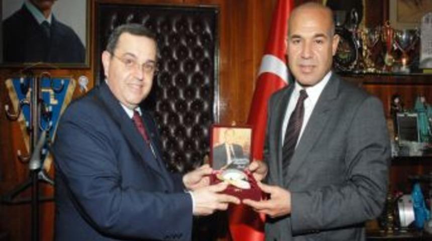 Bağirov: T&uuml;rkiye Ve Azerbaycan'ın Ticari Ilişkilerinin G&uuml;&ccedil;lenmesini Istiyoruz