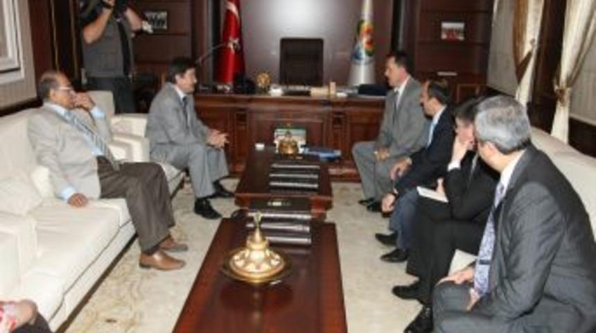 T&uuml;rksoy Y&ouml;neticileri B&uuml;y&uuml;kşehir'de