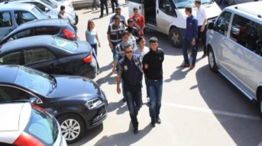 Mobese Direklerine Zarar Veren 9 Kişi Adliyeye Sevk Edildi