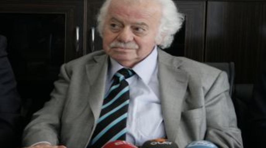 Prof. Dr. Işıkara: &Ccedil;arpık Kentleşmeden Kentsel D&ouml;n&uuml;ş&uuml;m Yasası Ile Kurtulabiliriz