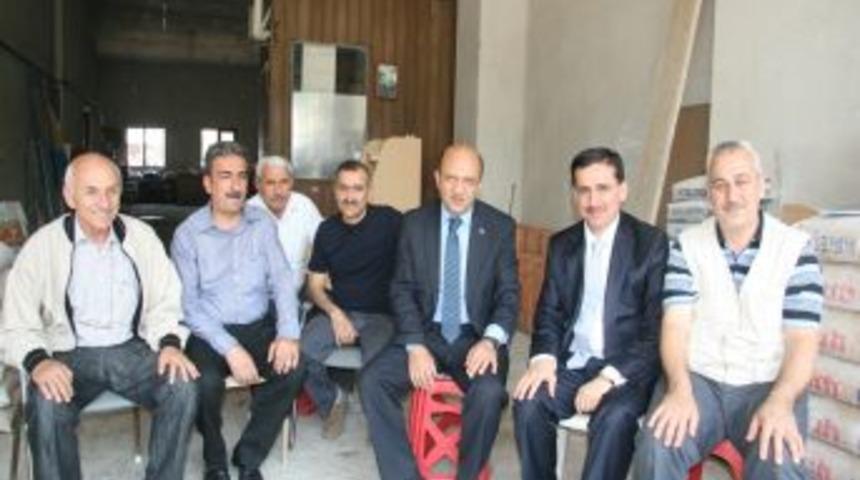 Vali Topaca Kocaeli Esnafını Yalnız Bırakmıyor