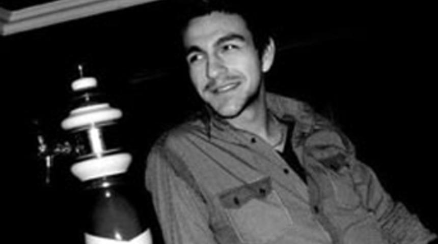 Gen&ccedil; futbolcu kavgada &ouml;ld&uuml;