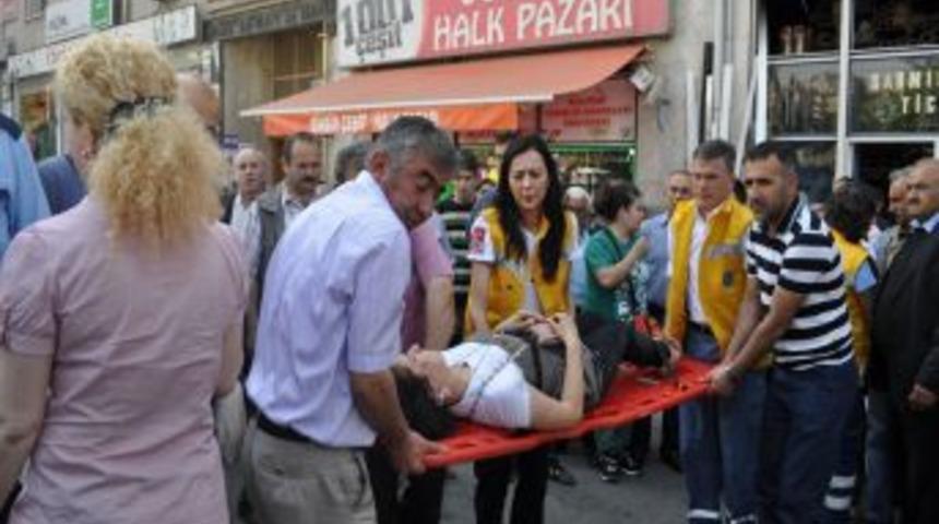 Otomobilin &Ccedil;arptığı Yaya Yaralandı