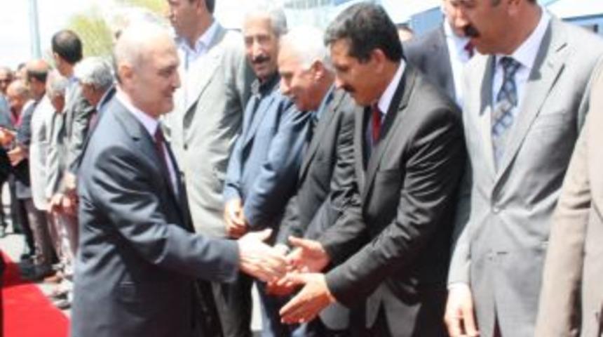 Bakan Bayraktar: İlk Kentsel D&ouml;n&uuml;ş&uuml;m Kars&rsquo;ta Incelenecek