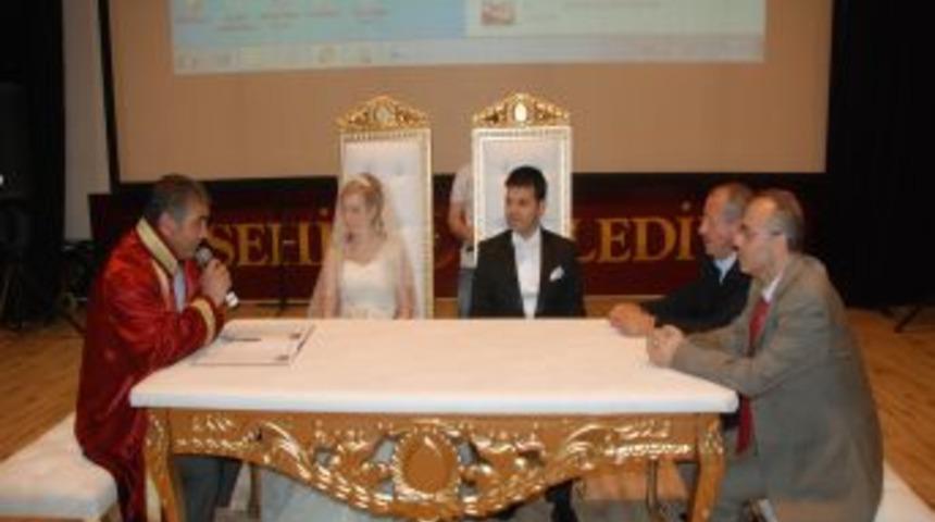 İha'nın Mutlu G&uuml;n&uuml;