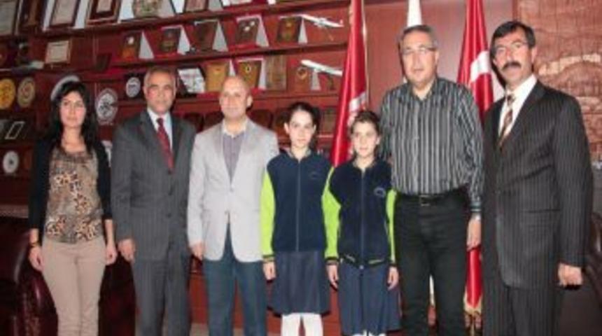 Cumhuriyet İlk&ouml;ğretim Okulu Y&ouml;netici Ve &Ouml;ğretmenleri &Uuml;nver'i Ziyaret Etti