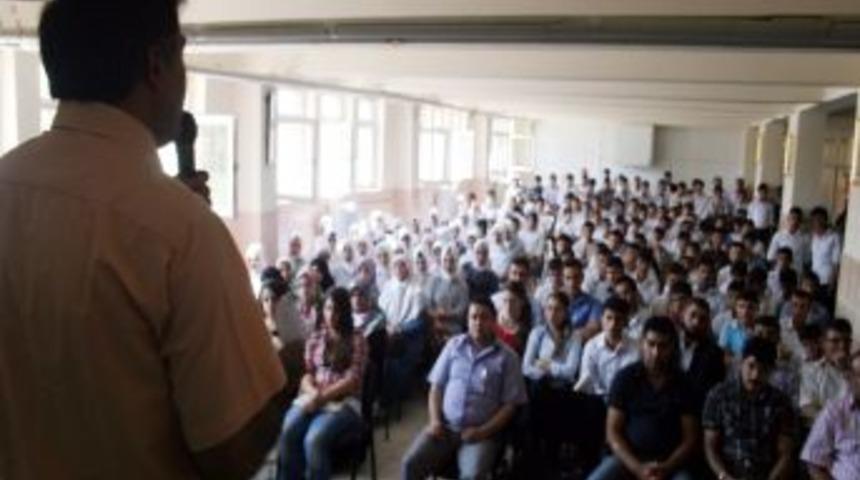 Nusaybin İmam Hatip Lisesi'nden Yıl Sonu Etkinliği