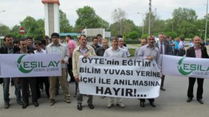 Yeşilay, GYTE'nin Alkoll&uuml; Bahar Şenlikleri'ni Kınadı