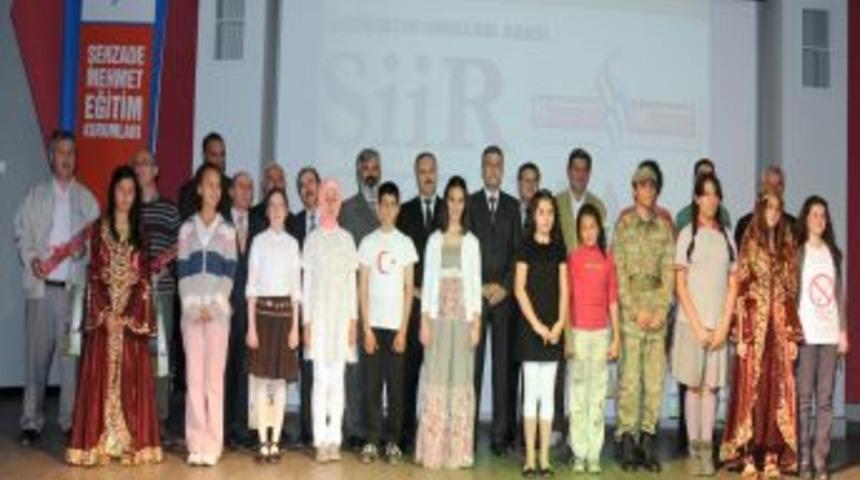 Özel Şehzade Mehmet Koleji Şiir Okuma Yarışması Düzenledi