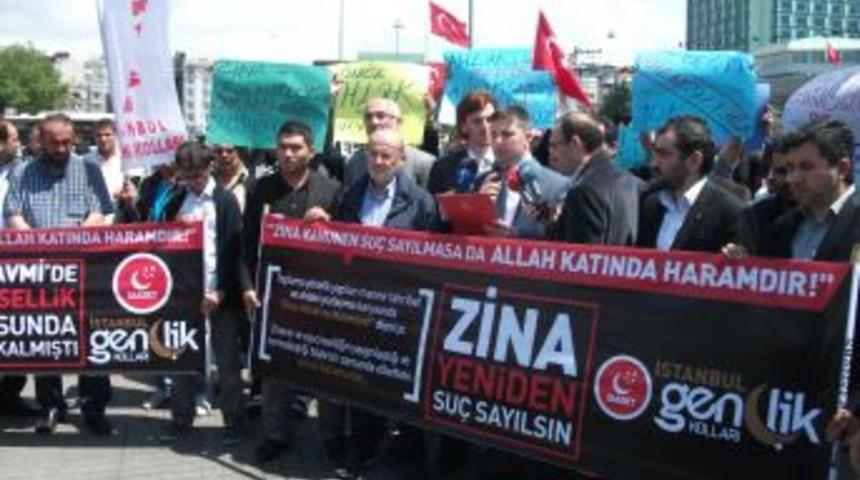 Saadet Partililer, Yeni Anayasada Eşcinselliğin Su&ccedil; Sayılmasını Istedi