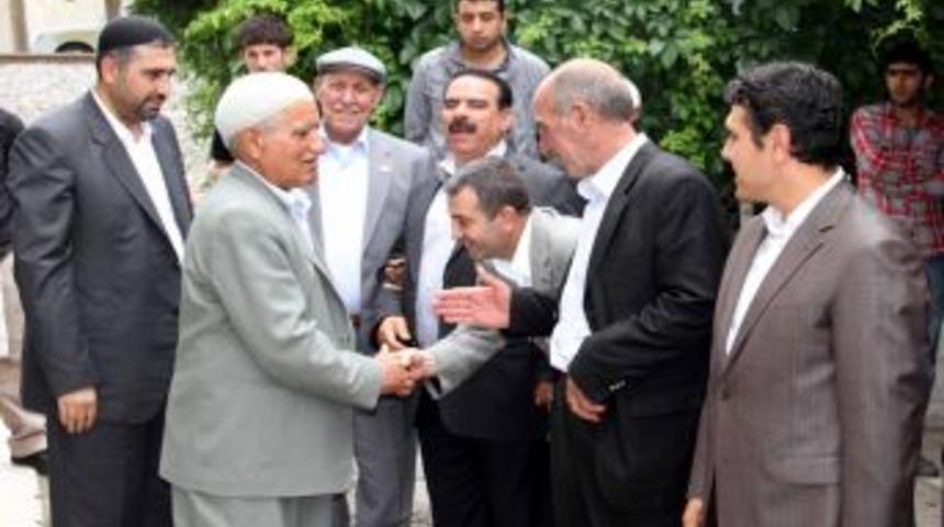 Gen&ccedil;lerin Sebep Olduğu Husumeti B&uuml;y&uuml;kler Bitirdi