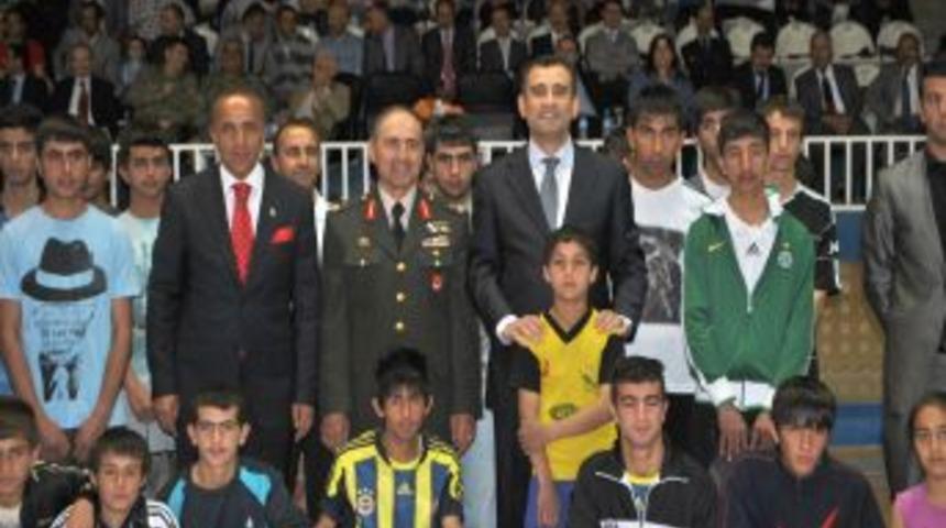 Hakkari'de 19 Mayıs Etkinliği