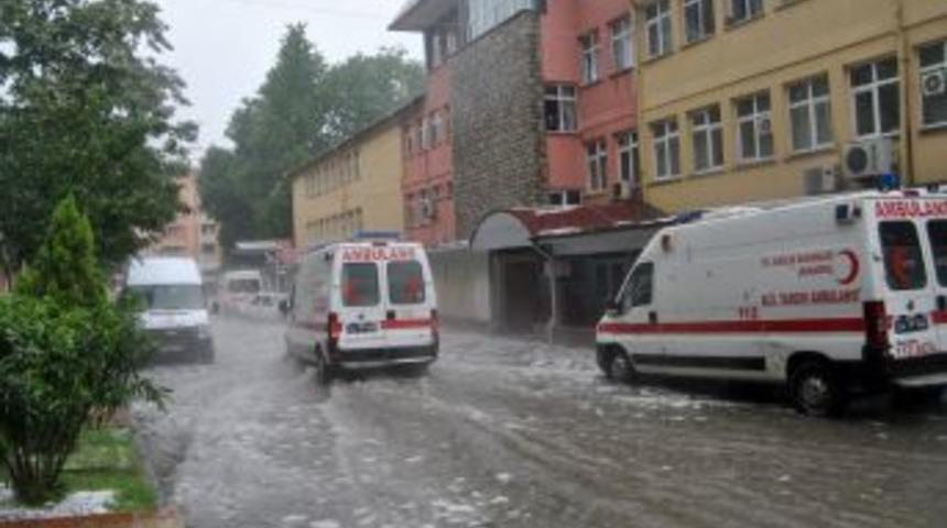 Sakarya Sağanak Yağışa Teslim