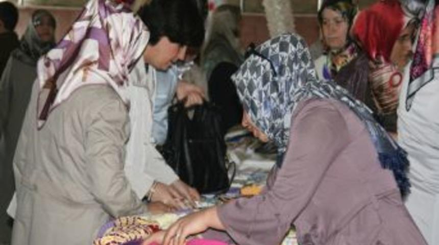 Şırnak&rsquo;ta Fakir &Ouml;ğrenciler Yararına Kermes D&uuml;zenlendi