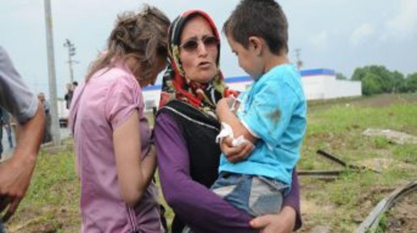 Piknikden D&ouml;nen &Ouml;ğrencileri Taşıyan Minib&uuml;s Kaza Yaptı: 31 Yaralı