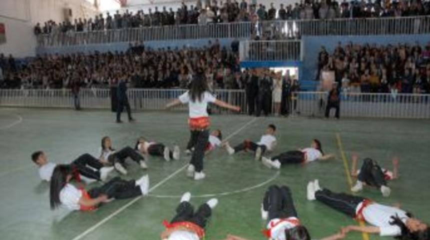 Başkale&rsquo;de 19 Mayıs Coşkusu