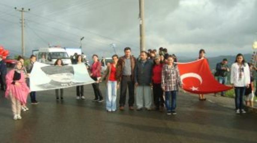 Alaplı'da gen&ccedil;lik y&uuml;r&uuml;y&uuml;ş&uuml; yapıldı