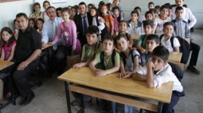 Ankara&rsquo;dan Diyarbakır&rsquo;a Kardeşlik K&ouml;pr&uuml;s&uuml;