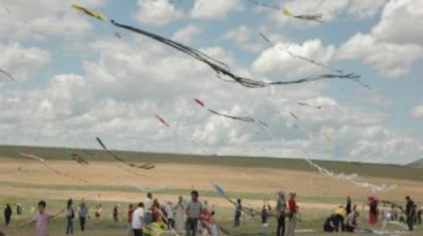 15 Bin Kişi U&ccedil;urtma U&ccedil;urdu