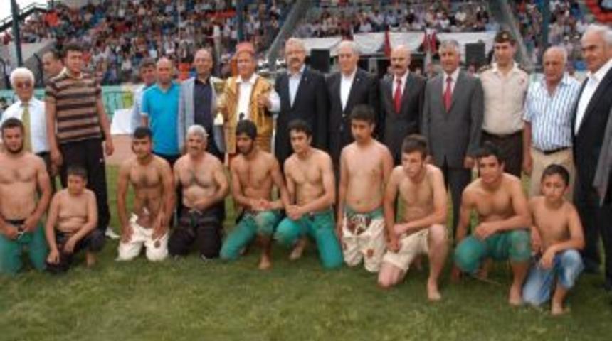 Kadirli Karakucak G&uuml;reş Festivali Yapıldı