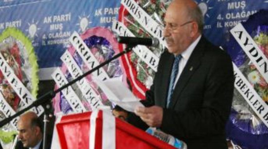 AK Parti Muş İl Başkanlığı'nda Halis Saltık Yeniden Se&ccedil;ildi