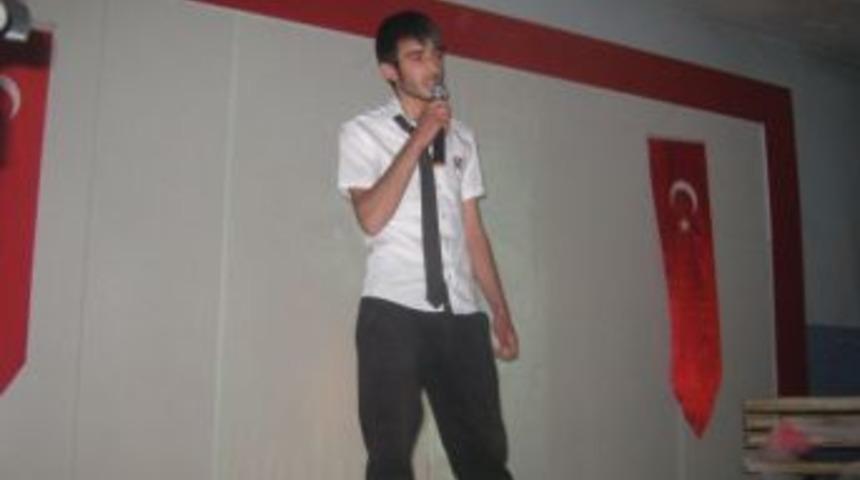 Kağızman Lisesi'nden muhteşem şiir dinletisi&rlm;