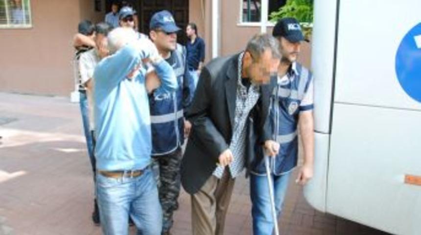 Elebaşı Fel&ccedil;li Uyuşturucu Şebekesi &Ccedil;&ouml;kertildi: 10 G&ouml;zaltı