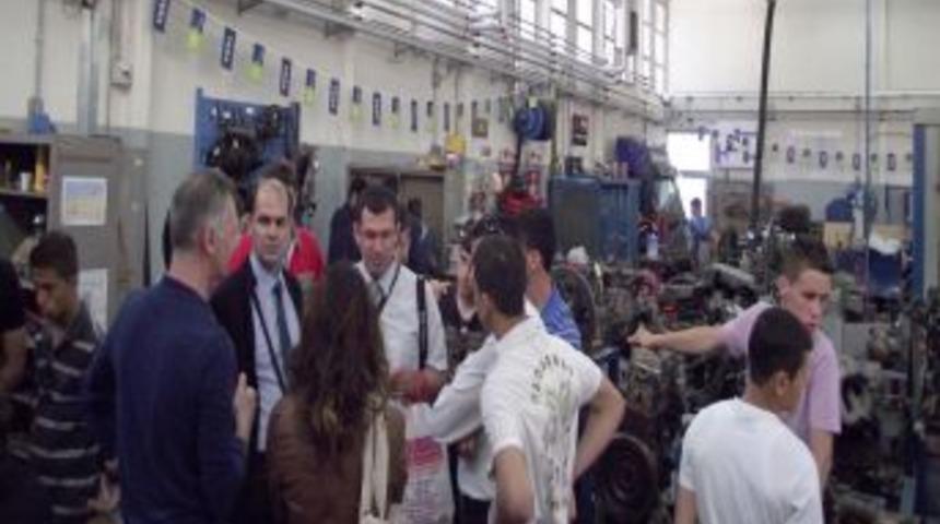 Menemenli 21 &Ccedil;ırak, İtalya'da Staj Yapıyor