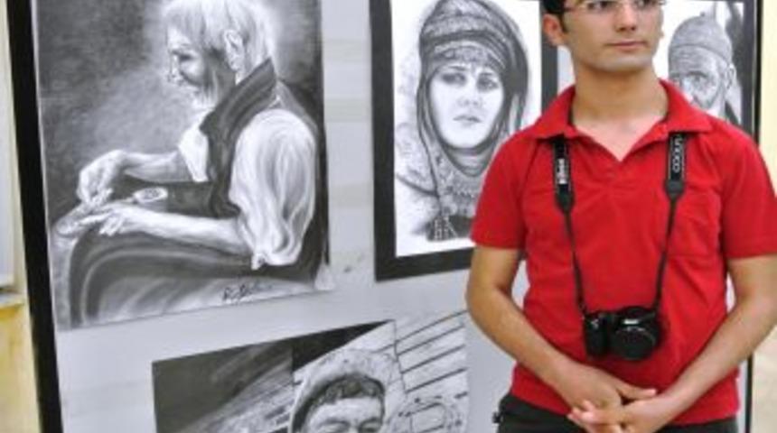 Gen&ccedil; Sanat&ccedil;ılar H&uuml;nerlerini Sergiledi