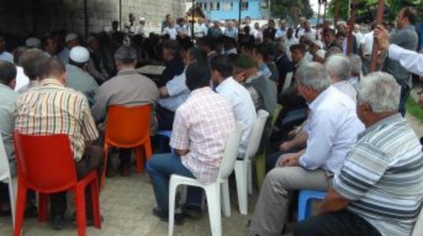 Hayatını Kaybeden Kur'an Kursu &Ouml;ğrencileri Toprağa Veriliyor