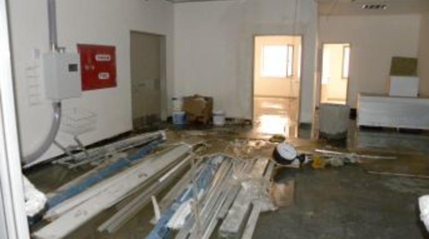 400 Yataklı Araştırma Hastanesini A&ccedil;ılışı Yapılmadan Su Bastı