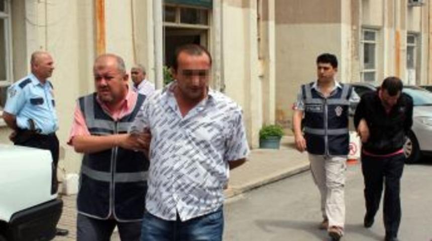 'Cumhuriyet Savcısıyım' Diyerek Vatandaşı 30 Bin Lira Dolandırdılar