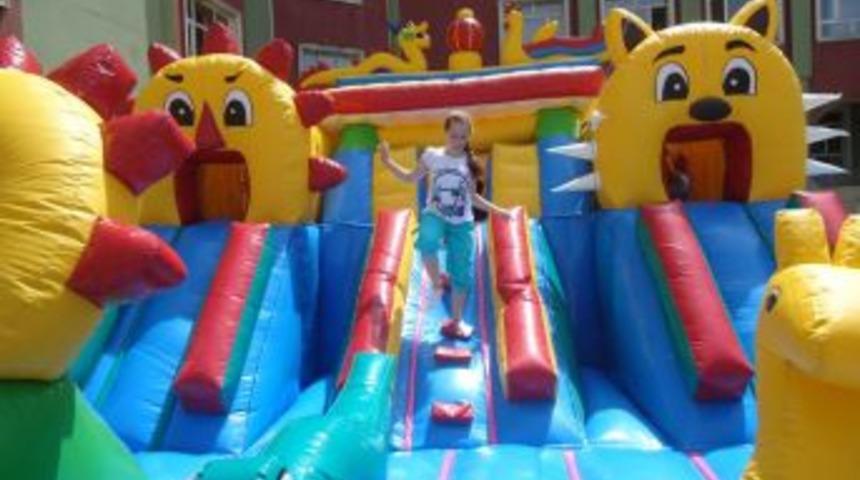 &Ouml;zel Reşat Kazancı İlk&ouml;ğretim Okulu'nda Boyama Şenliği