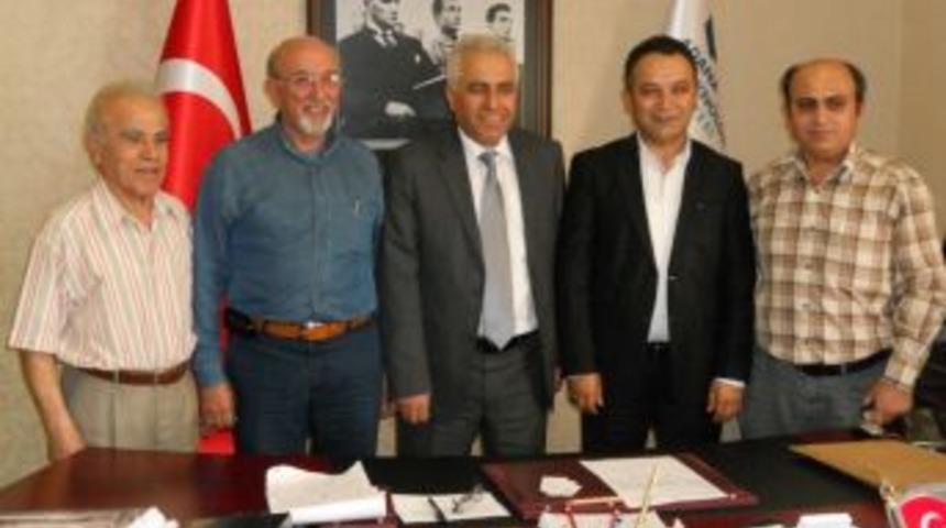 AKAMDER &Uuml;yelerinden Rekt&ouml;r Ersoy'a Ziyaret