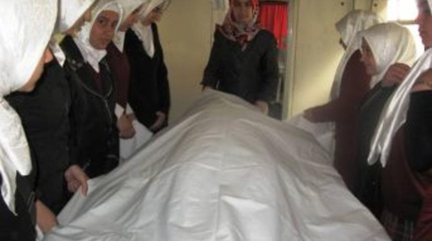 &Ccedil;ubuk'ta Uygulamalı Gassallık Eğitimi