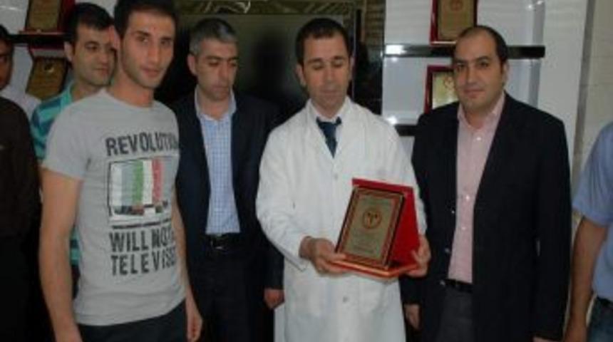 Sağlık&ccedil;ılardan Futbol Turnuvası