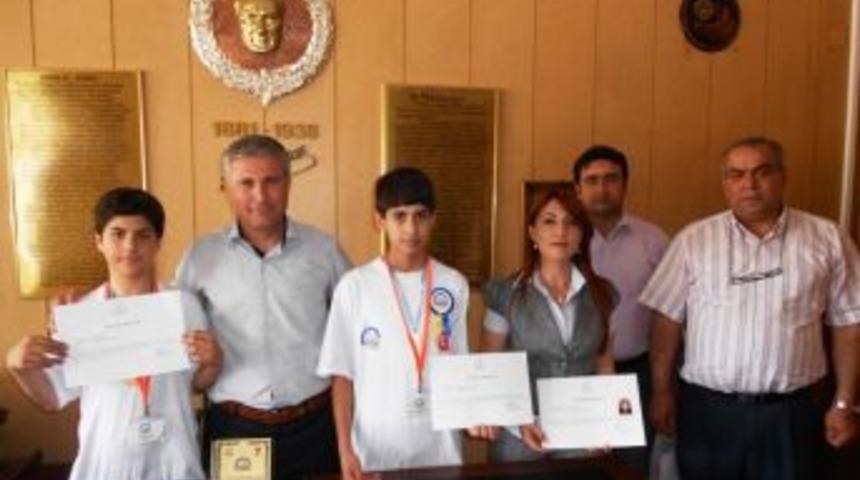 Bu Mersinli &ouml;ğrencilerin eseri