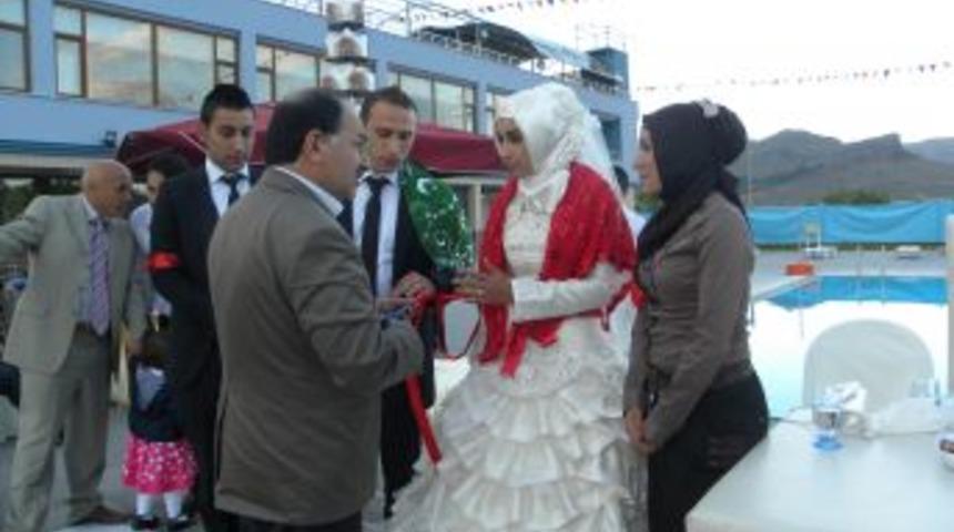 Orduspor'lu M&uuml;slim Yelken D&uuml;nya Evine Girdi