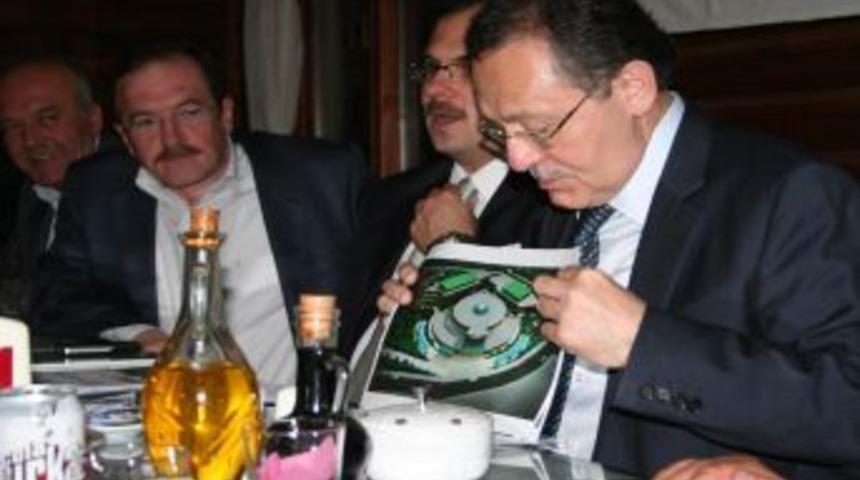 AK Partili Uğur: Sağlık Sekt&ouml;r&uuml; Balıkesir'de Altın &Ccedil;ağını Yaşıyor