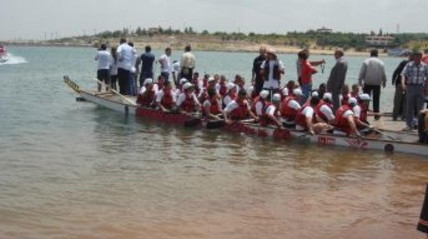 Başarıya Kürek Çektiler