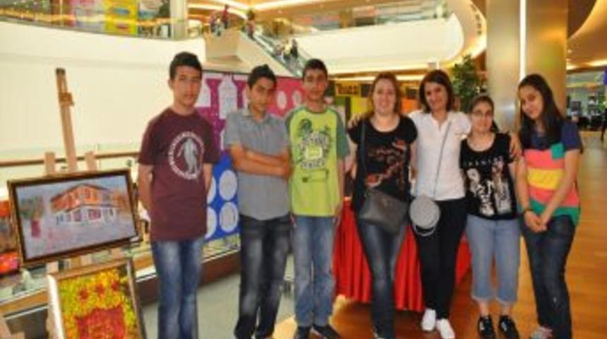 Fırat İlk&ouml;ğretim Okulu'nda Yıl Sonu Sergisi