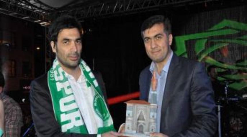 Gen&ccedil;lik Konserlerinin Finaline Uğur Işılak Katıldı