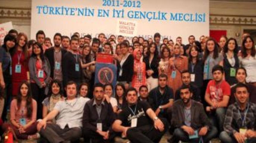 Malatya Gen&ccedil;lik Meclisi, T&uuml;rkiye'nin En Iyisi Se&ccedil;ildi