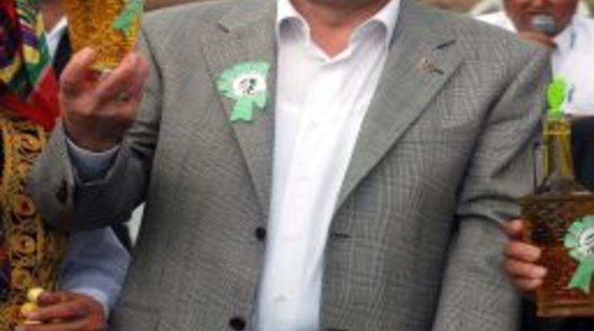 Ak Partili Mehmet Erdem'den &Uuml;reticilere Kalite Uyarısı