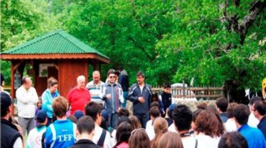 Gen&ccedil;lik Haftası Doğa Y&uuml;r&uuml;y&uuml;ş&uuml;'ne 200 Gen&ccedil; Katıldı