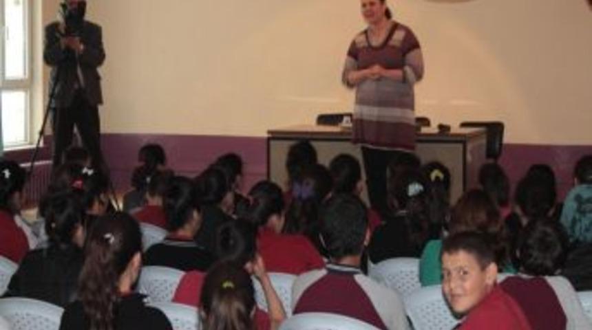 Tahirağa İlk&ouml;ğretim Okulu Her Hafta Bir Mezunla Buluşuyor