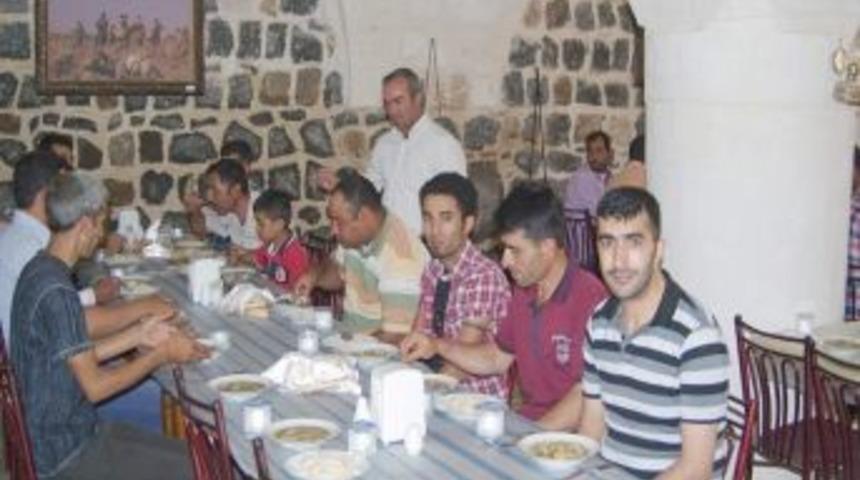 İş-Kur Personeline Veda Yemeği