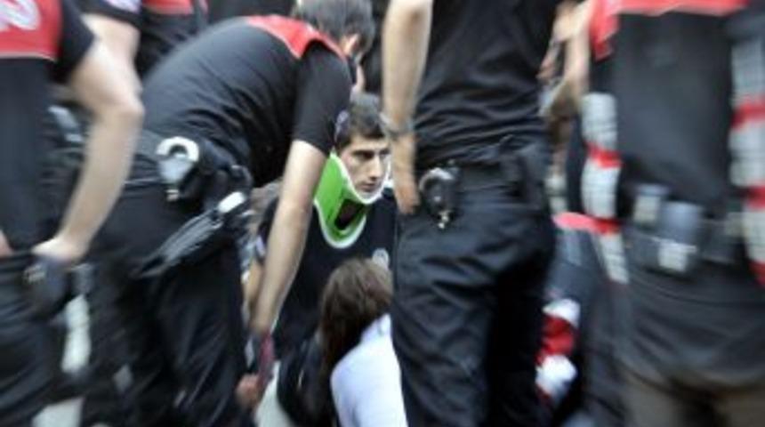 Yunus Polisleri K&ouml;peğe &Ccedil;arpmamak I&ccedil;in Kaza Yaptı