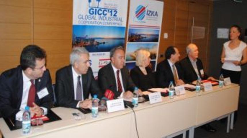 İlk T&uuml;rk U&ccedil;ağı